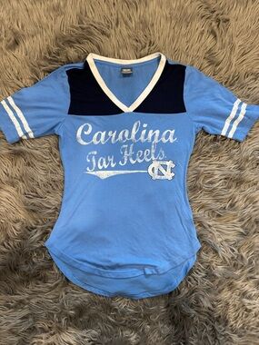 Stadium Athletics Light Blue & Navy Carolina Tar Heels V-Neck Tee